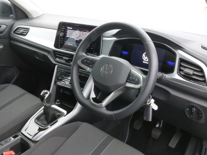 Used Volkswagen T-Roc 2023 for sale - 76129621: Photo 12