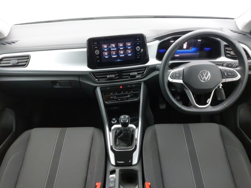Used Volkswagen T-Roc 2023 for sale - 76129621: Photo 2