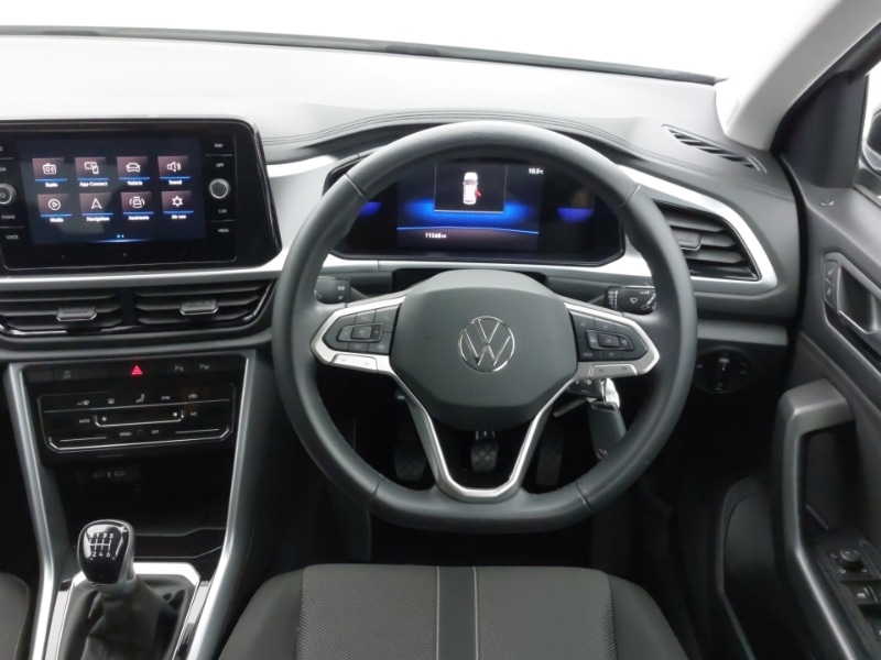 Used Volkswagen T-Roc 2023 for sale - 76129621: Photo 7