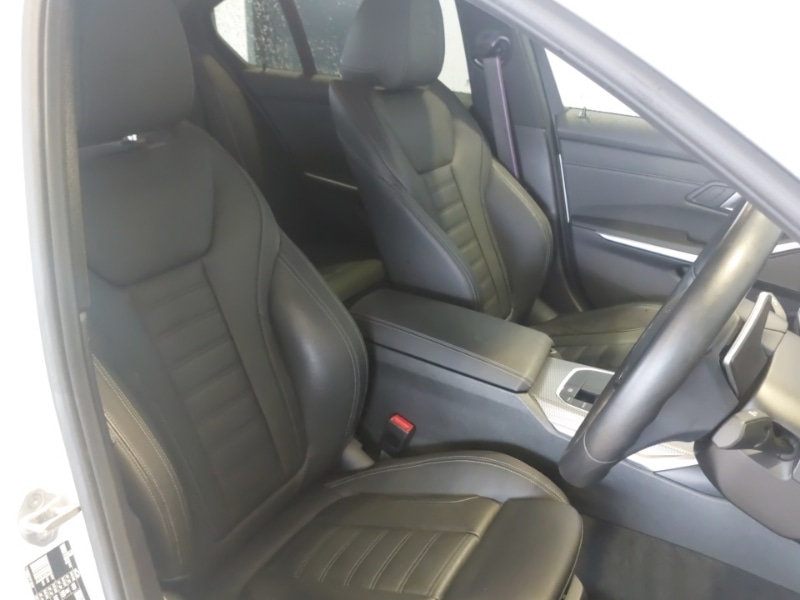 Used BMW 3 Series 2024 for sale - 76532976: Photo 11