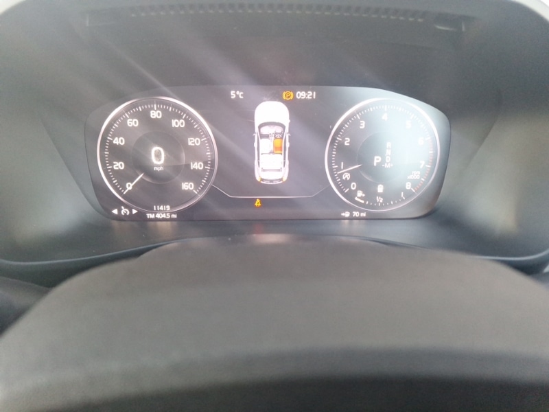 Used Volvo XC40 2020 for sale - 76518945: Photo 2