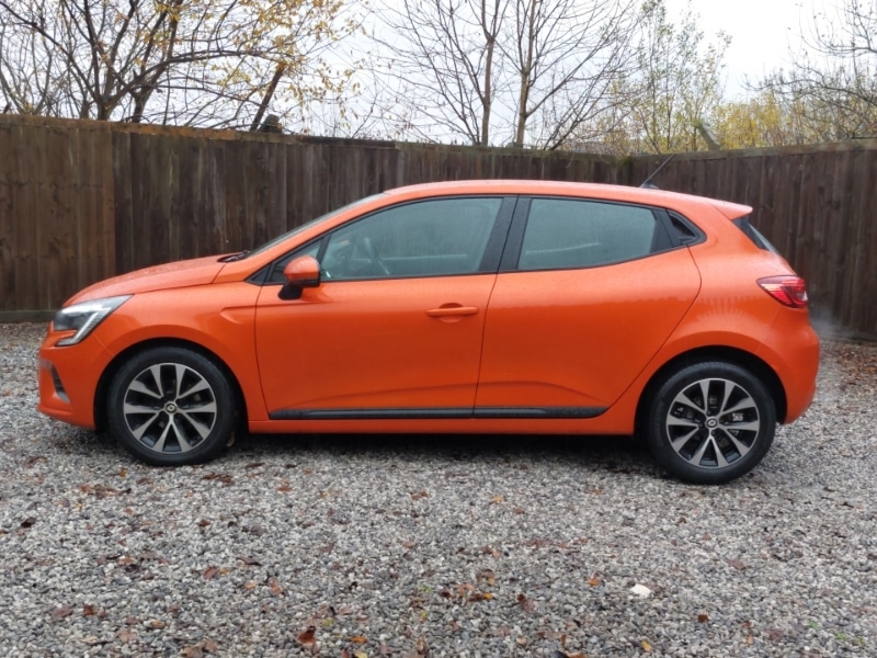 Used Renault Clio 2022 for sale - 76975261: Photo 4