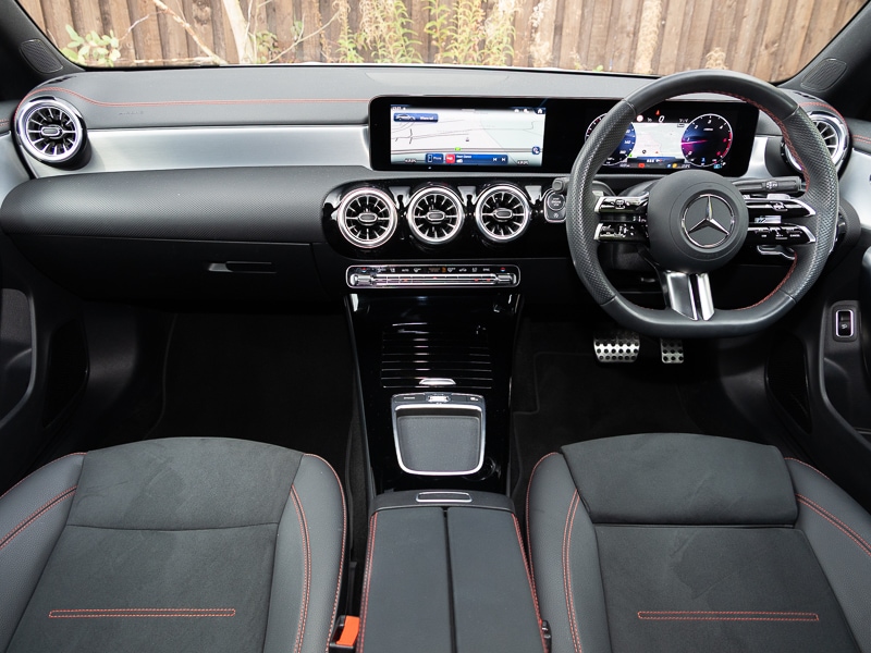 Used Mercedes-Benz CLA 2024 for sale - 76548571: Photo 2