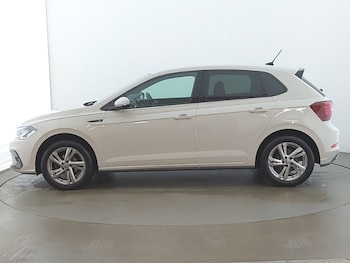 Used Volkswagen Polo 2024 for sale - 77752167: Photo
