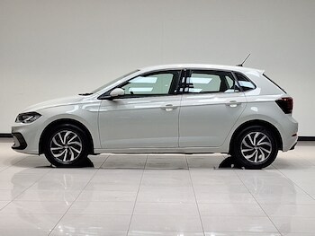 Used Volkswagen Polo 2023 for sale - 77015177: Photo