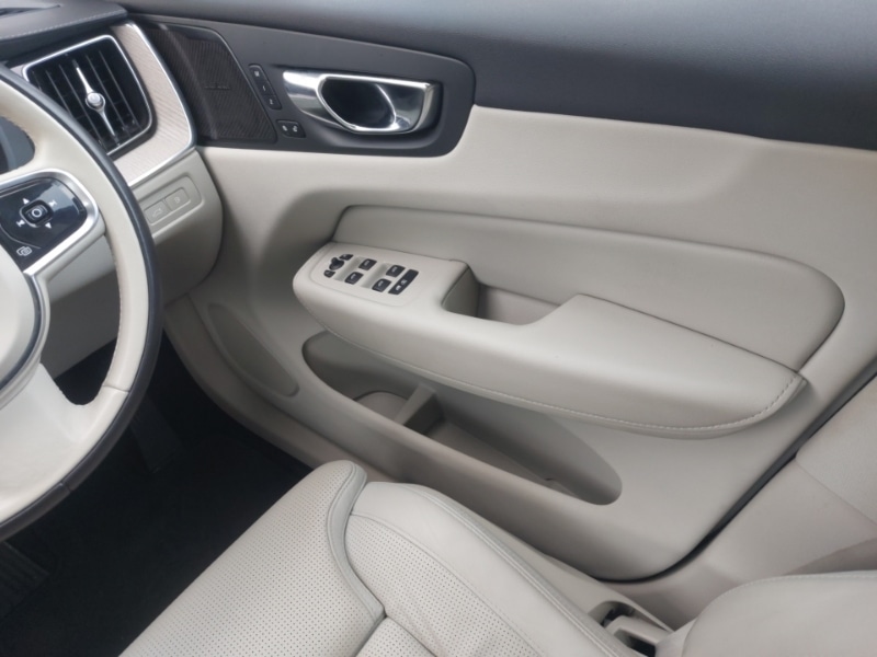 Used Volvo XC60 2022 for sale - 77913187: Photo 10