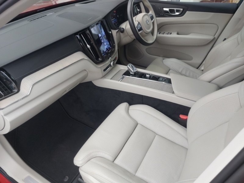 Used Volvo XC60 2022 for sale - 77913187: Photo 5