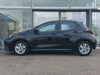 Used Mazda Mazda2 HYBRID 2024 for sale - 76465876: Photo