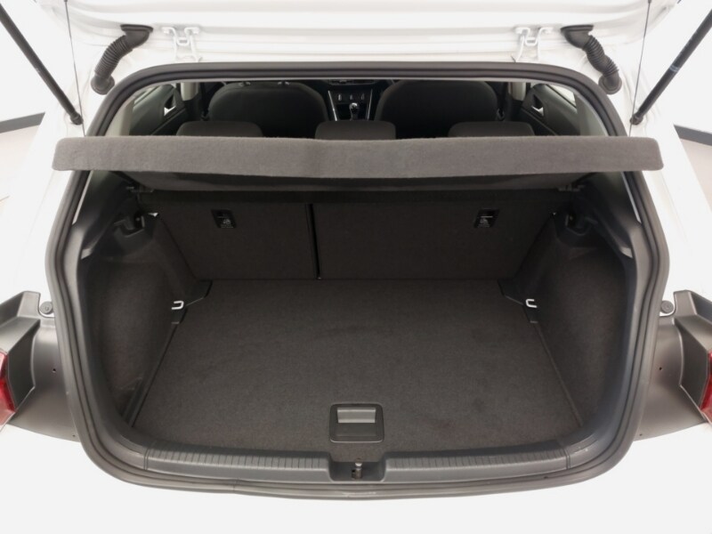 Used Volkswagen Polo 2022 for sale - 76682929: Photo 8