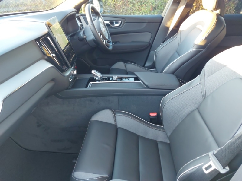 Used Volvo XC60 2025 for sale - 76668897: Photo 5