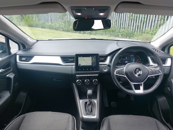Used Renault Captur 2023 for sale - 78560602: Photo