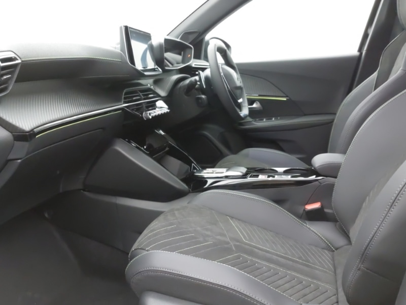 Used Peugeot 2008 2025 for sale - 77051235: Photo 5