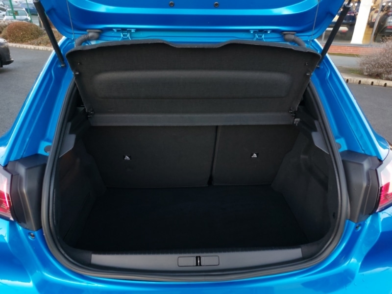 Used Peugeot 208 2023 for sale - 77228967: Photo 8