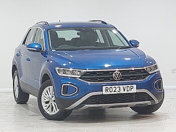Used Volkswagen T-Roc 2023 for sale - 77253368: Photo
