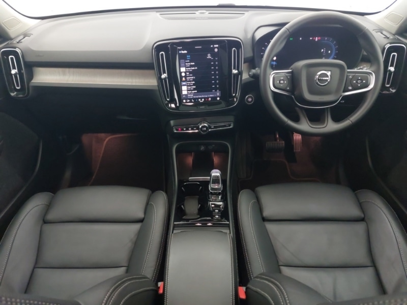 Used Volvo XC40 2024 for sale - 77004123: Photo 2