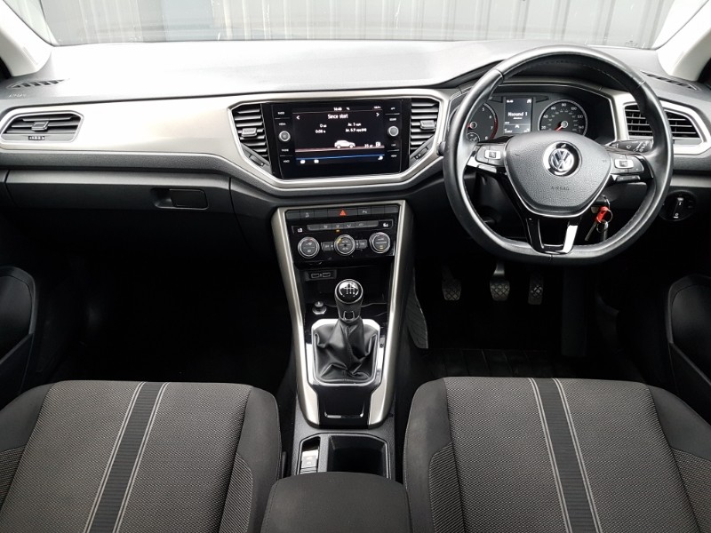 Used Volkswagen T-Roc 2020 for sale - 77190146: Photo 2