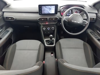 Used Dacia Sandero Stepway 2024 for sale - 77025006: Photo