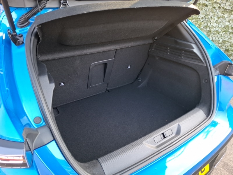 Used Peugeot 308 2023 for sale - 77975183: Photo 8