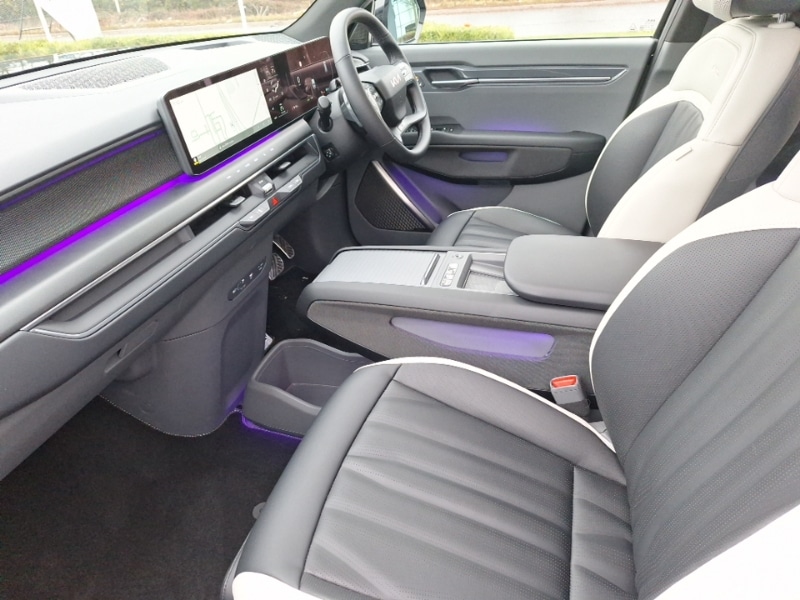 Used Kia EV9 2025 for sale - 77115321: Photo 5