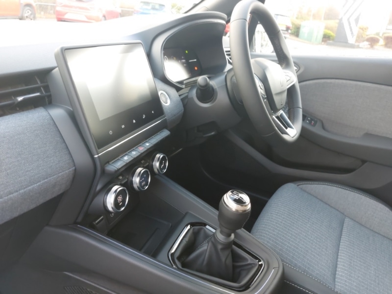 Used Renault Clio 2025 for sale - 76842535: Photo 11