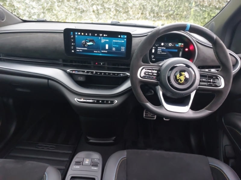 Used Abarth 500 2024 for sale - 77104821: Photo 2