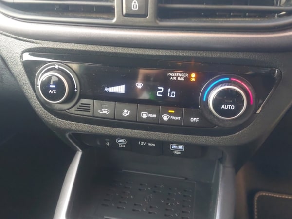 Used Hyundai i10 2024 for sale - 76325204: Photo 11