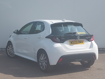 Used Toyota Yaris 2023 for sale - 79278392: Photo