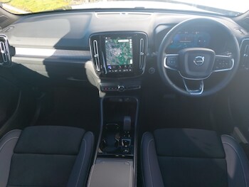 Used Volvo XC40 2024 for sale - 78126947: Photo