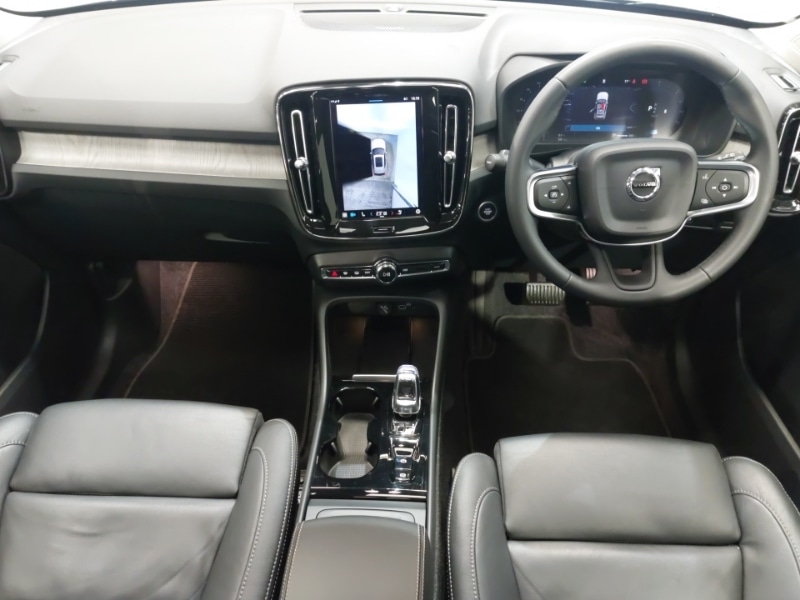 Used Volvo XC40 2024 for sale - 77127060: Photo 2