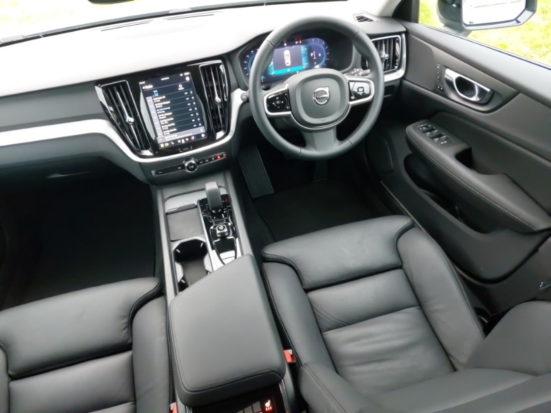 Used Volvo V60 2025 for sale - 77985396: Photo 10