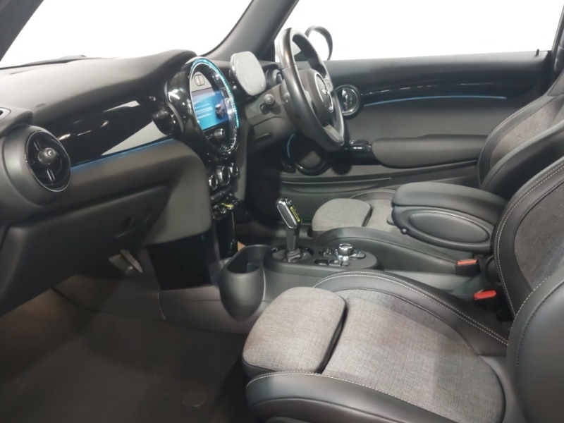 Used MINI Hatch 2021 for sale - 77325599: Photo 5