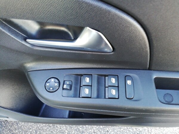 Used Vauxhall Corsa 2024 for sale - 76237623: Photo 12