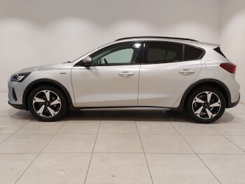 Used Ford Focus 2022 for sale - 77304567: Photo