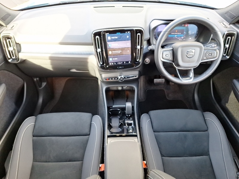 Used Volvo XC40 2024 for sale - 77209664: Photo 2