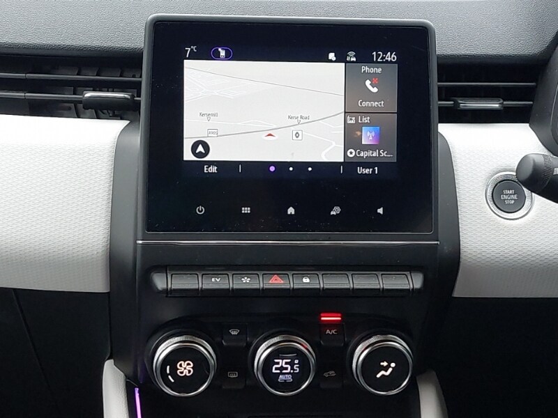 Used Renault Clio 2022 for sale - 76700250: Photo 11