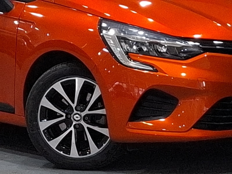 Used Renault Clio 2023 for sale - 77955180: Photo 9