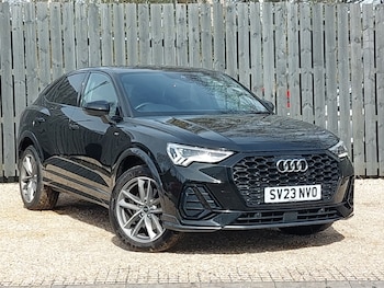 Used Audi Q3 2023 for sale - 78439149: Photo
