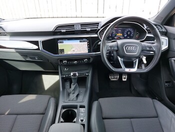Used Audi Q3 2023 for sale - 78439149: Photo
