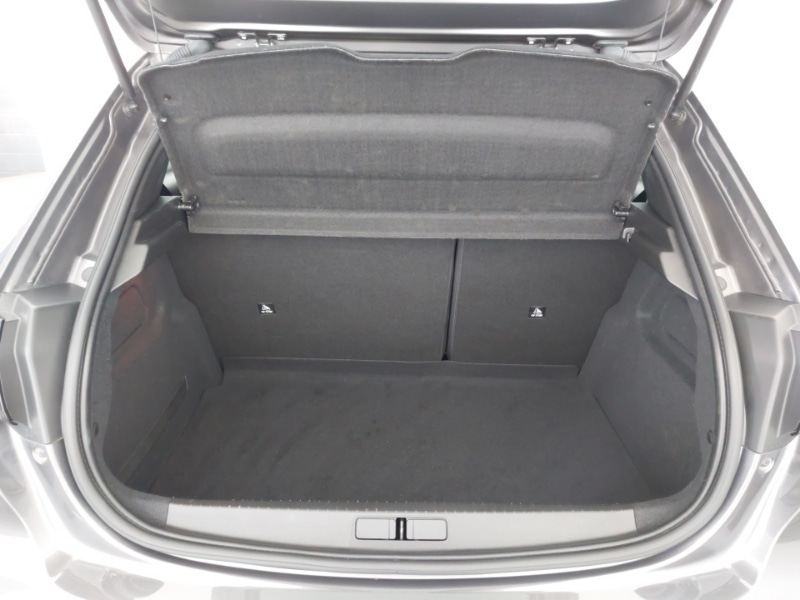 Used Peugeot 208 2022 for sale - 77052328: Photo 8