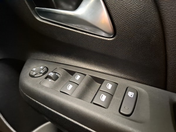 Used Vauxhall Corsa 2025 for sale - 76212411: Photo 12