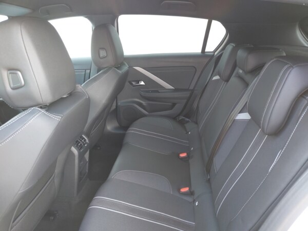 Used Vauxhall Astra 2025 for sale - 76212410: Photo 6