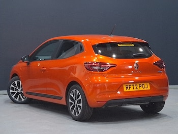 Used Renault Clio 2023 for sale - 77876124: Photo