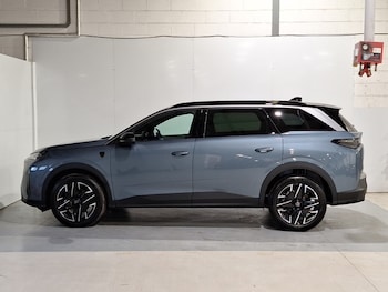 Used Peugeot 5008 2025 for sale - 78269882: Photo
