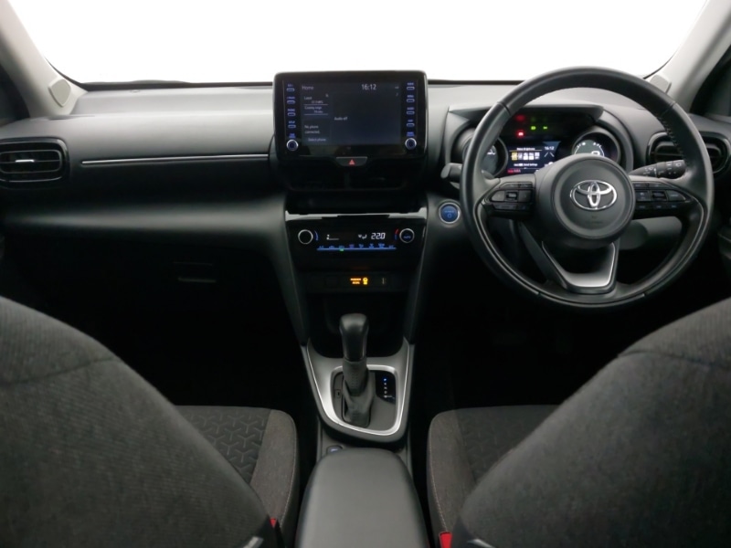 Used Toyota Yaris Cross 2023 for sale - 77611257: Photo 2