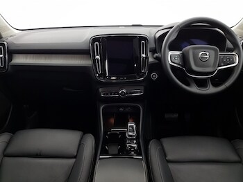 Used Volvo XC40 2024 for sale - 77209711: Photo