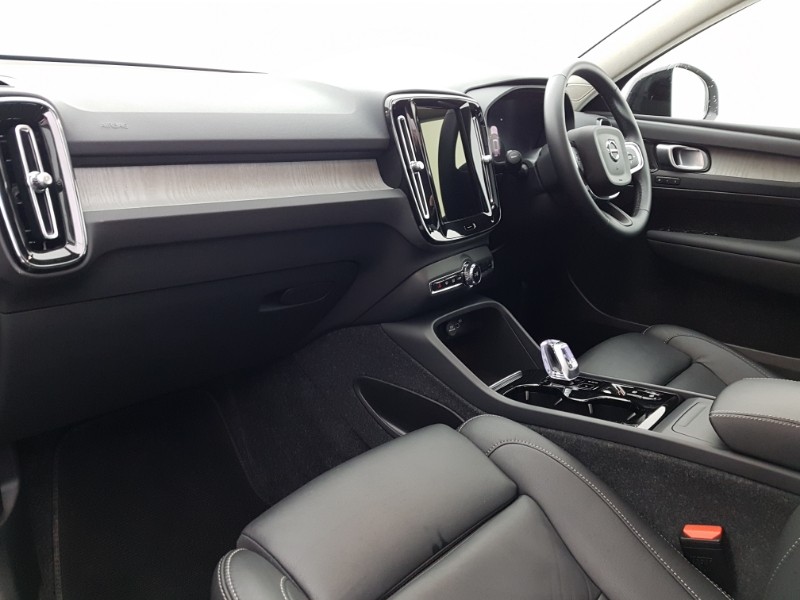 Used Volvo XC40 2024 for sale - 76347555: Photo 5