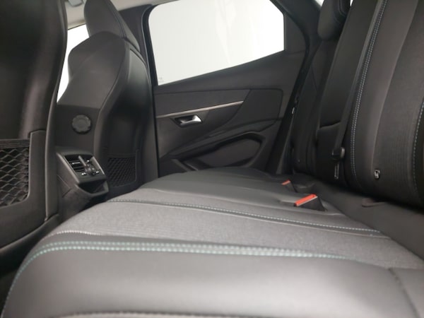 Used Peugeot 3008 2021 for sale - 76258900: Photo 6