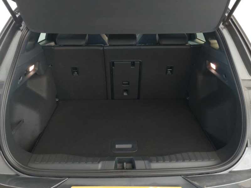 Used Ford Explorer 2025 for sale - 76741977: Photo 8