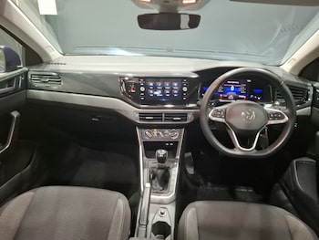 Used Volkswagen Polo 2022 for sale - 76258642: Photo 2
