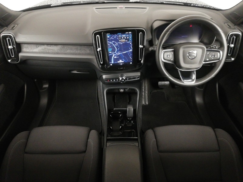 Used Volvo XC40 2023 for sale - 78041531: Photo 2